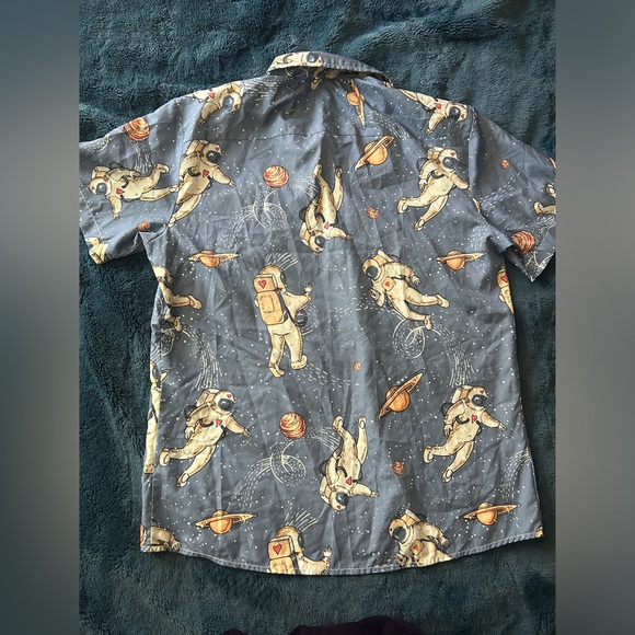 ROMWE Blue Button Up Short Sleeve Men's Shirt - Size M - Astronaut Print - Picture 2 of 3